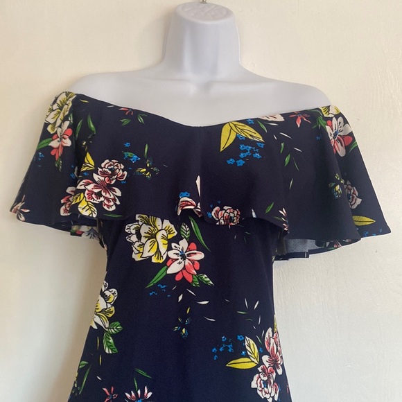 Unique Vintage - Sophia Wiggle Dress - Picture 2 of 5